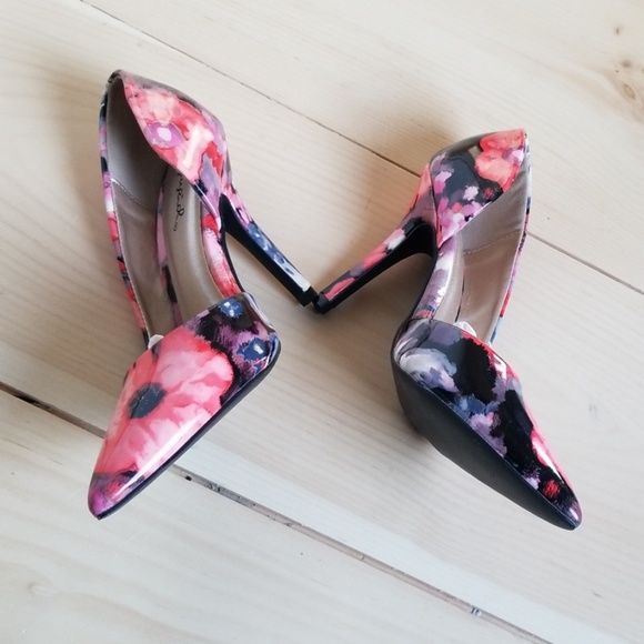 Floral Qupid heel shoes - Picture 2 of 4